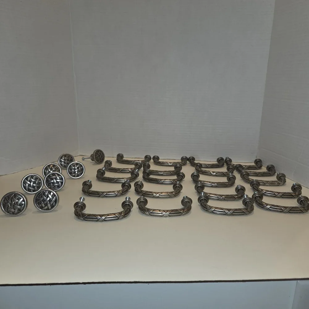 Lot of 20 Basket Weave Cabinet Drawer Pulls + 8 Knobs – Heavy Cast Metal –...